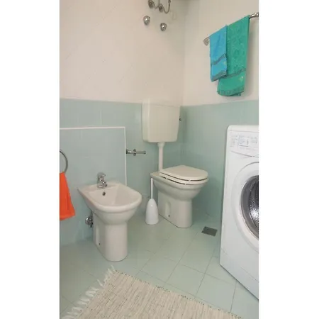 Lovely Flat Next To The Beach-beahost