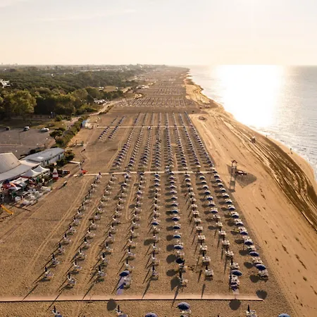 Lovely Flat Next To The Beach-beahost *