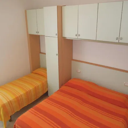 Apartment Lovely Flat Next To The Beach-beahost *