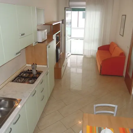Lovely Flat Next To The Beach-beahost