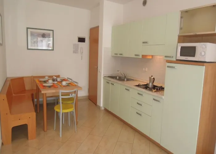 Апартаменти Lovely Flat Next To The Beach-beahost Бібіоне