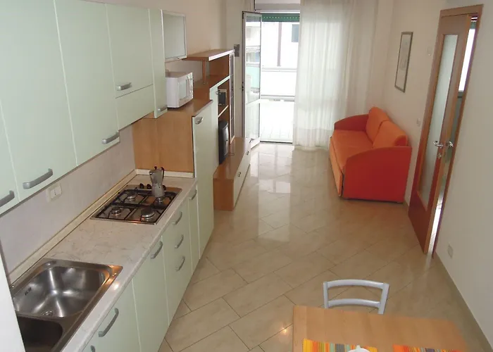 Lovely Flat Next To The Beach-beahost